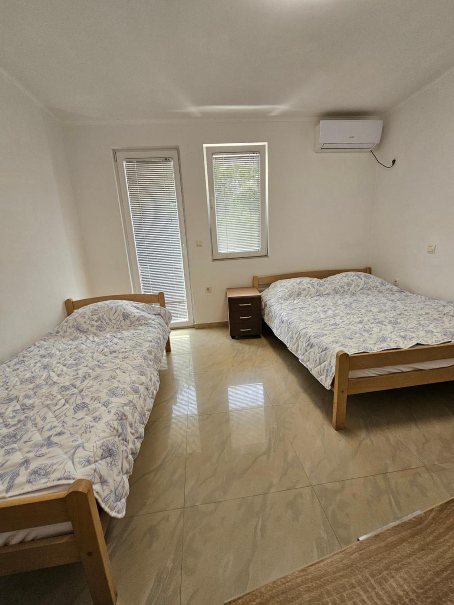 Apartmani Vila Ebra Утьеха Экстерьер фото